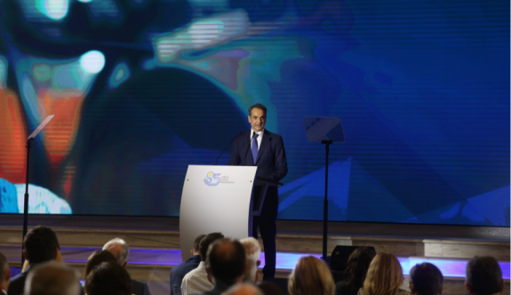 Mitsotakis, herkes için ücretsiz tanı testlerine erişebileceğini duyurdu