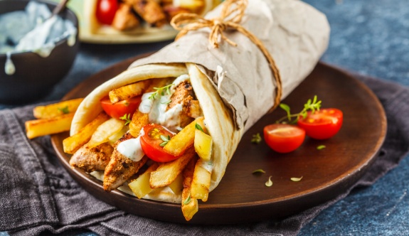 Souvlaki; Bazen bıktırır ama asla kendinden vazgeçtirmez!