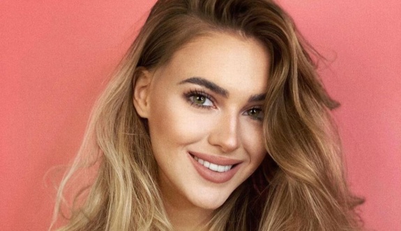 Yunan hayranına hakaret eden Slovak model Veronika Rajek tepki topladı