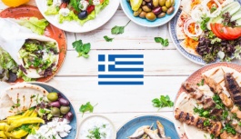 Yunanistan'ın Popüler Mutfağının 3 Yemeği